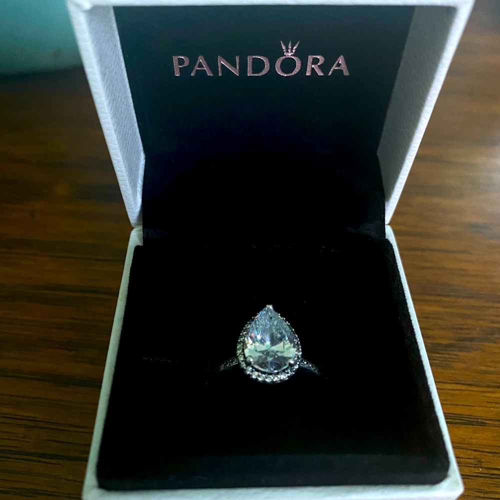 pandora sparkling teardrop ring